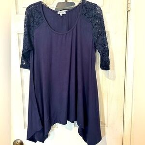 NWOT “Dante Malan” Navy Knit Top With Shark Tails And Lace 3/4”Sleeves